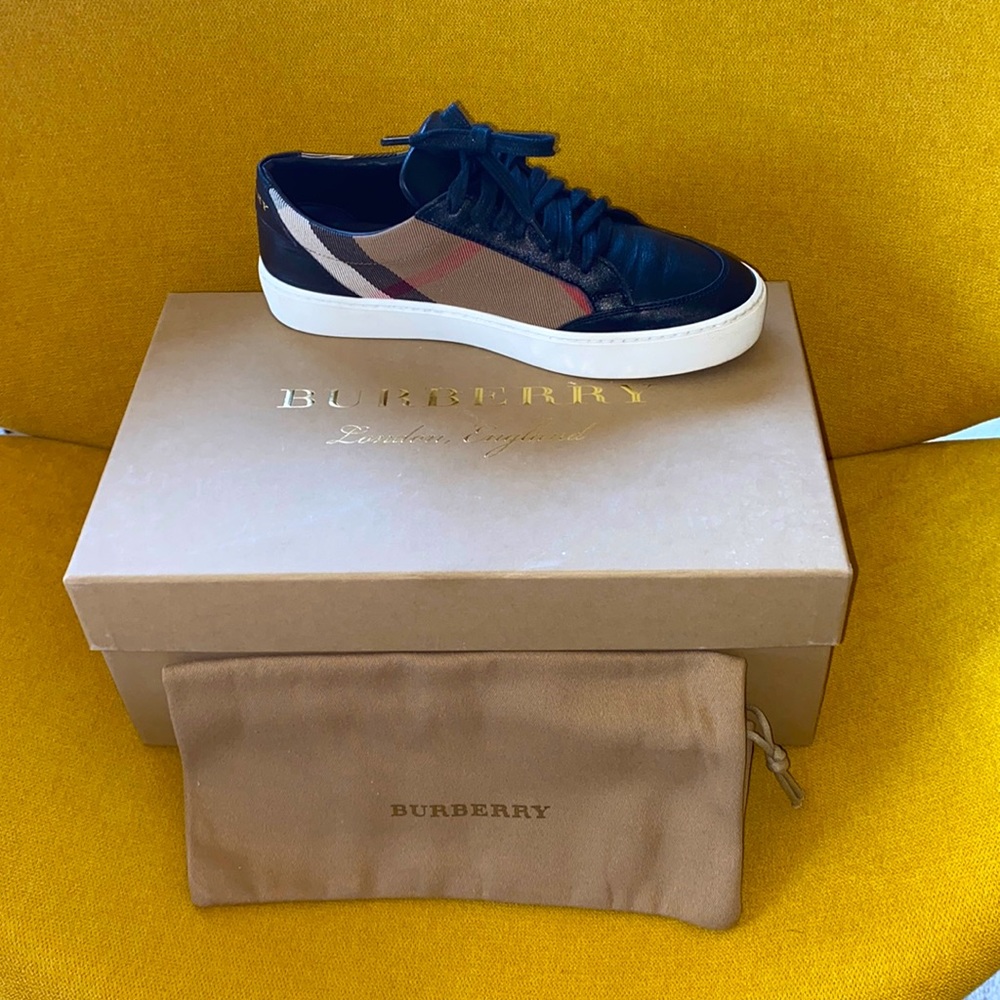 Burberry sneakers